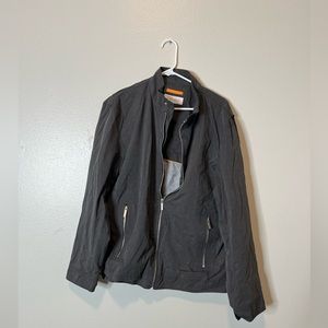 Jacket, not so heavy probably good for chill weather